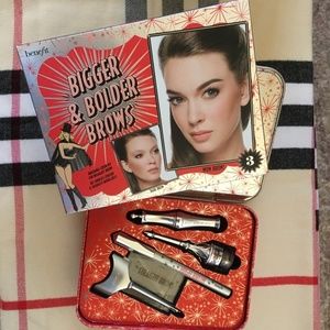 Benefit Bigger & Bolder Brow Kit